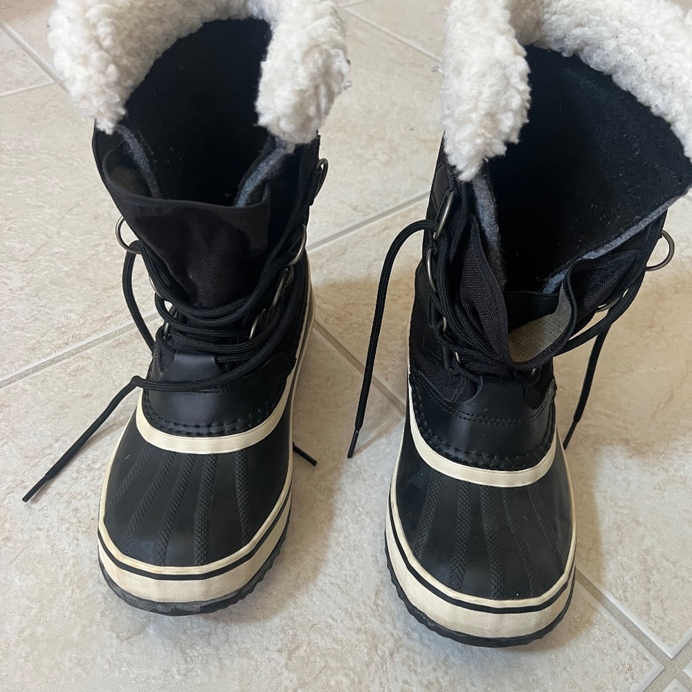 Sorel Carnival Black cold weather/snow boots